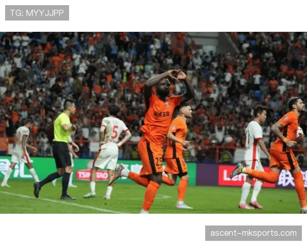 西甲冬窗开启引爆转会市场,巨星争夺战助推争冠格局升级 西甲冬窗开启引爆转会市场,巨星争夺战助推争冠格局升级