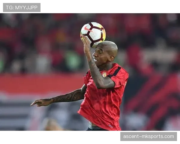 皇马中锋短缺问题逐步反映在关键战表现,对赛季走势形成制约